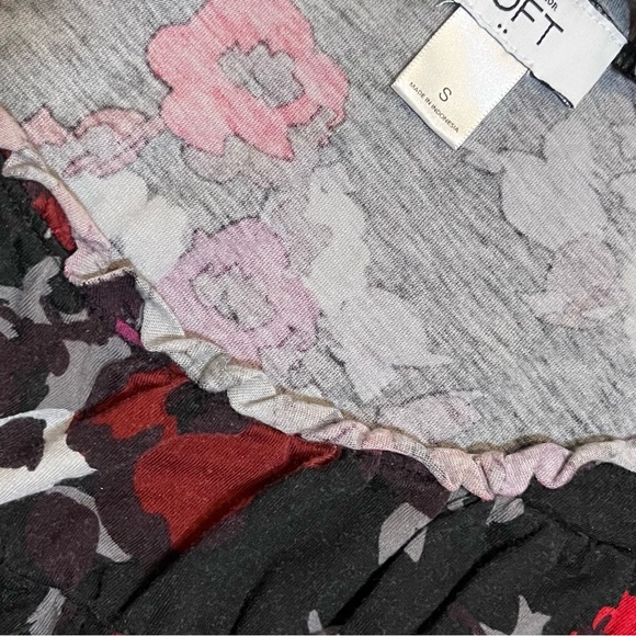 Blouse by Ann Taylor LOFT size S - Picture 4 of 5